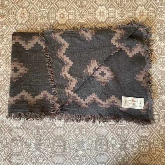 Wilfred Diamond Mosaic Wool Blanket Scarf - Picture 3 of 6